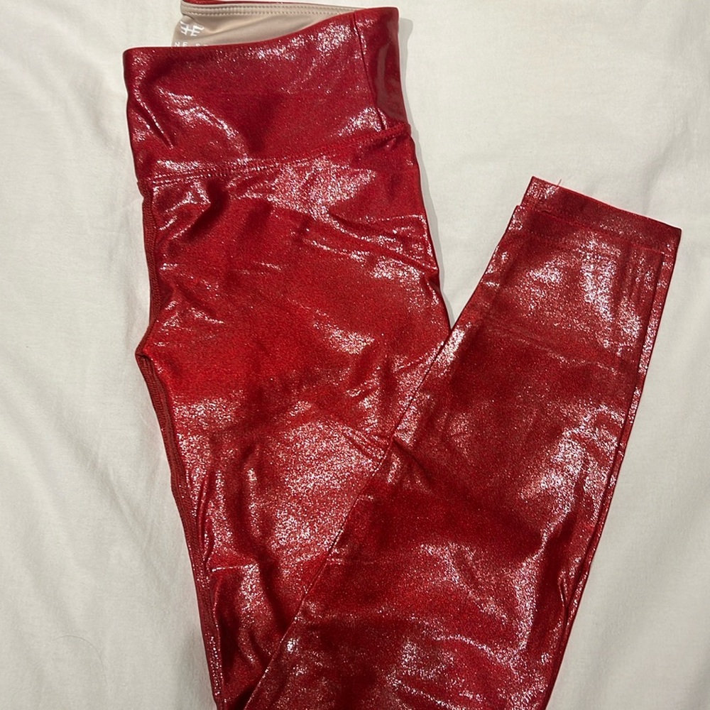 Heroine Sport Marvel Leggings in Engine Red